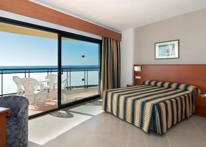 Hotell Puente Real 4*