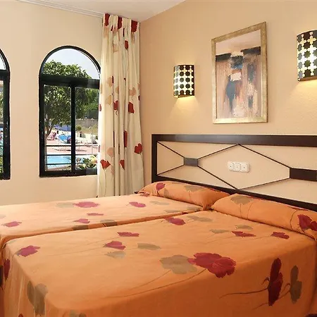 Puente Real 4* Торремолинос